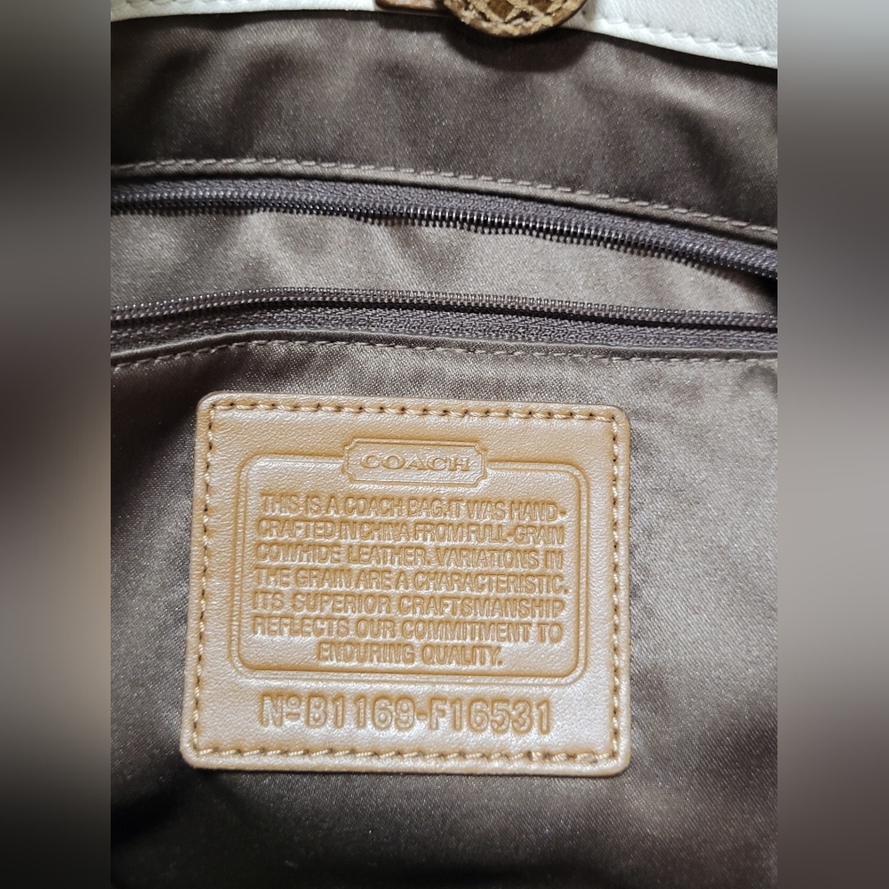 Coach White and Brown Leather Shoulder Bag - Picture 7 of 13